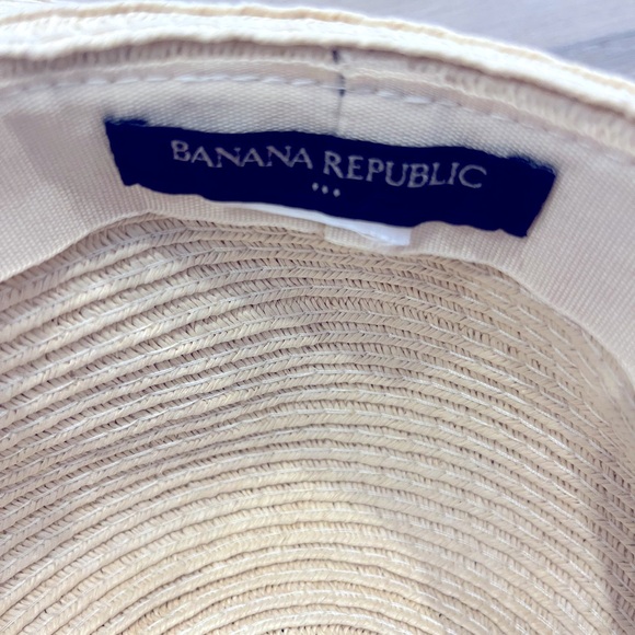 Banana Republic floppy sun hat - Picture 3 of 4
